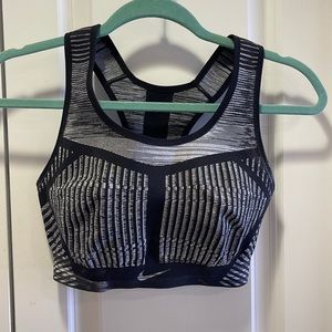 Nike Sports Bra - NEW WITHOUT TAGS